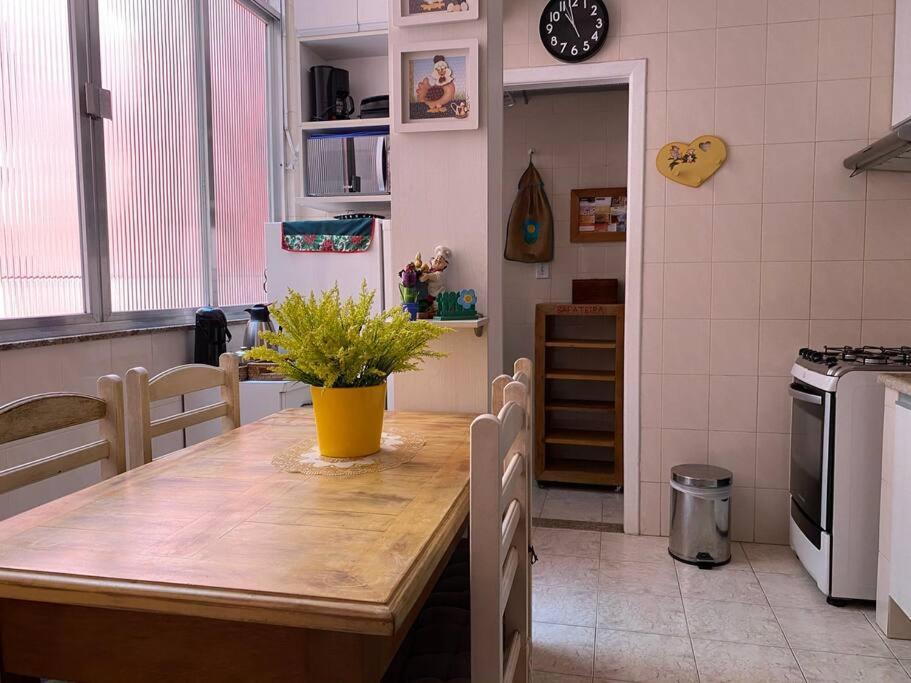Charmoso Apartamento Na Av. Atlantica, Copacabana Рио-де-Жанейро Экстерьер фото